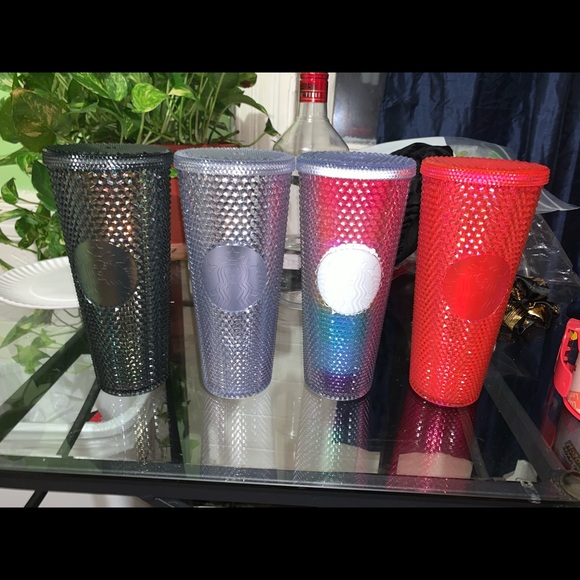 Starbucks Accessories - 4 stud Starbucks cups